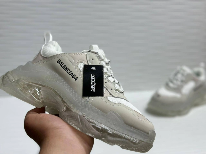 Кроссовки Balenciaga Triple S Белый фото-3