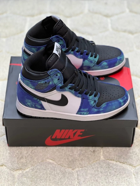 Кроссовки Nike Air Jordan 1 Retro Tie Dye фото-4