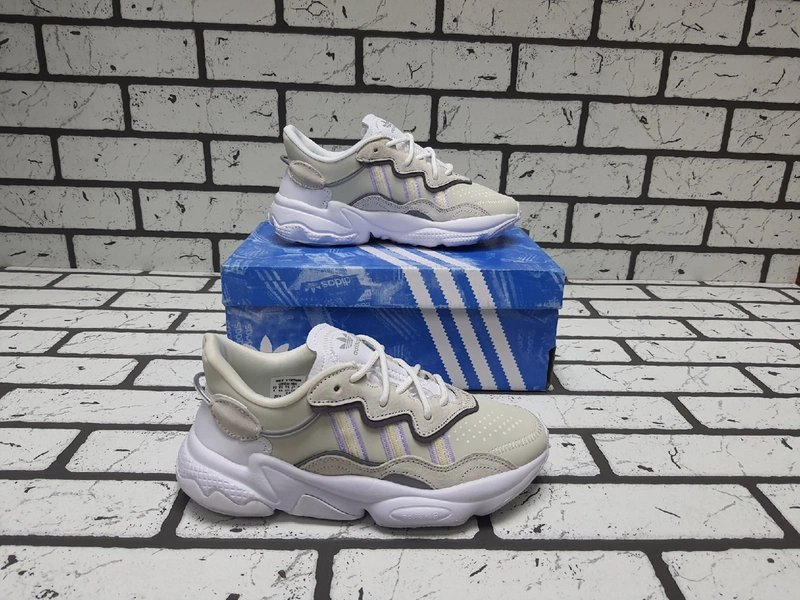 Кроссовки Adidas Ozweego цвет Бежевые фото-5