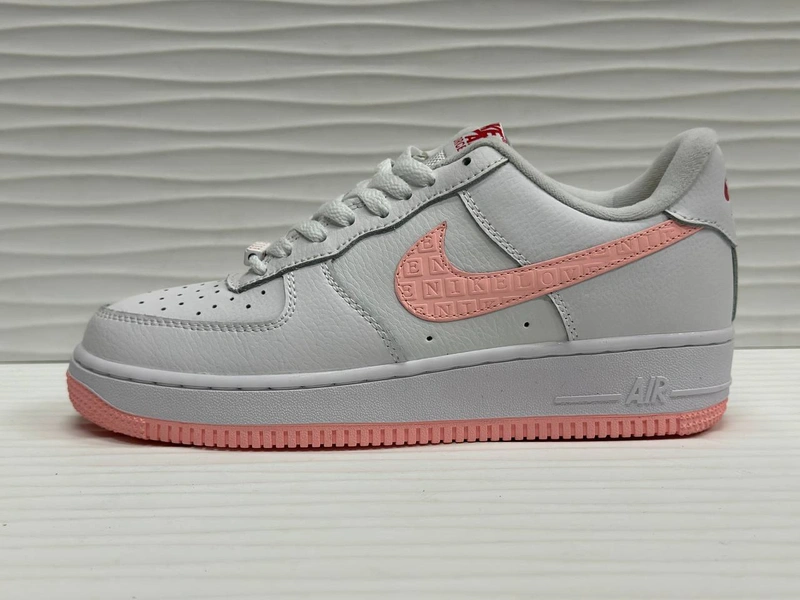 Кроссовки Nike Air Force 1 White/Pink фото-3