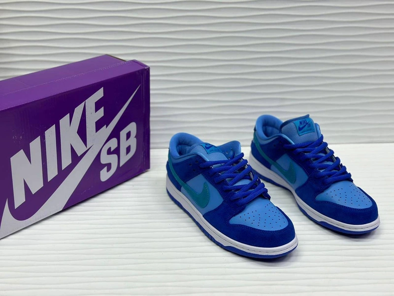 Кроссовки Nike SB Dunk Low Blue Raspberry фото-4