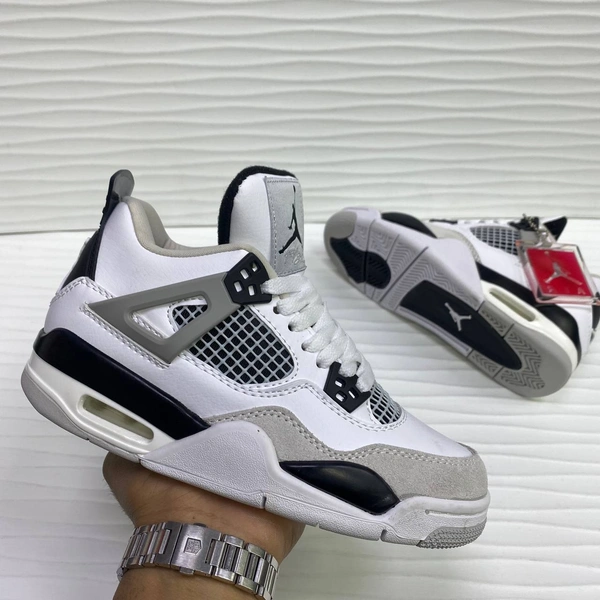 Кроссовки Nike Air Jordan 4 Retro White-Black фото-2