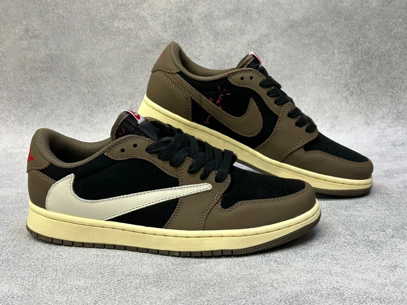 Кроссовки Кроссовки Nike Air Jordan 1 Low x Travis Scott Brown/Black фото-2