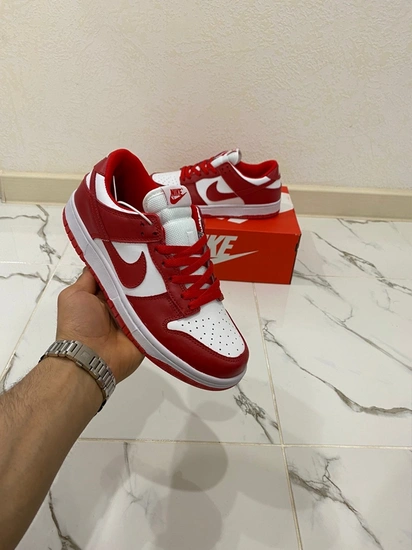 Кроссовки Nike SB Dunk Low RED фото-1