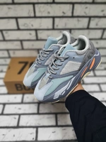 Кроссовки Adidas Yeezy Boost 700 Разноцветные фото-1