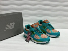 Кроссовки New Balance 2002R x Salehe Bembury Water be The Gude фото-6