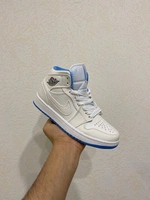 Кроссовки Nike Air Jordan 1 Mid White/Blue фото-3