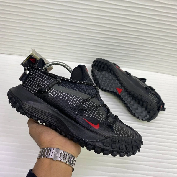 Кроссовки Nike ACG Mountain Fly Low Anthracite Black/Red фото-3