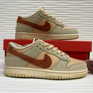 Кроссовки Nike SB Dunk Low WMNS Terry Swoosh