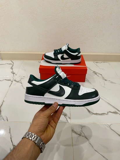 Кроссовки Nike SB Dunk Low Green фото-1