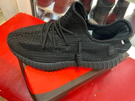 Adidas Yeezy Boost 350 V2 Black 36-45 фото-2