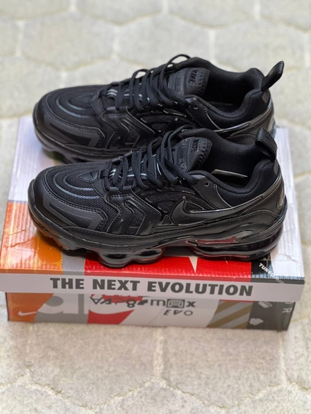 Nike Air Vapormax Evo Black фото-5