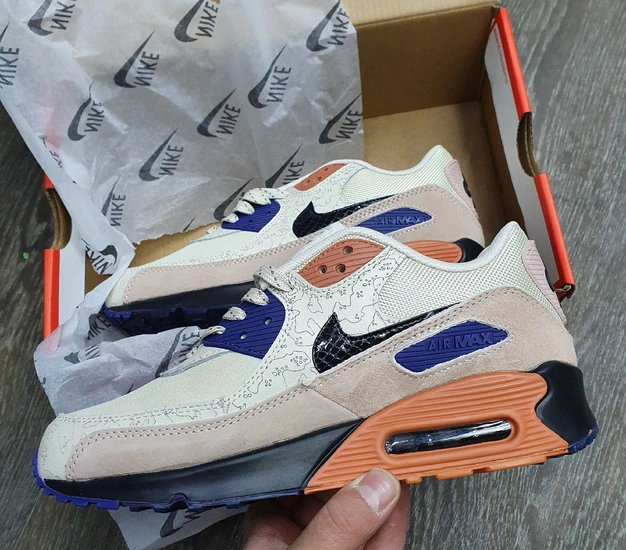 Nike Air Max 90 белые (36-45) фото-1