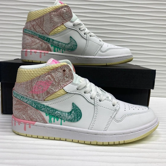 Кроссовки Nike Air Jordan 1 Retro Paint Drip фото-1