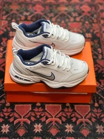 Кроссовки Nike Air Monarch IV Белый фото-5