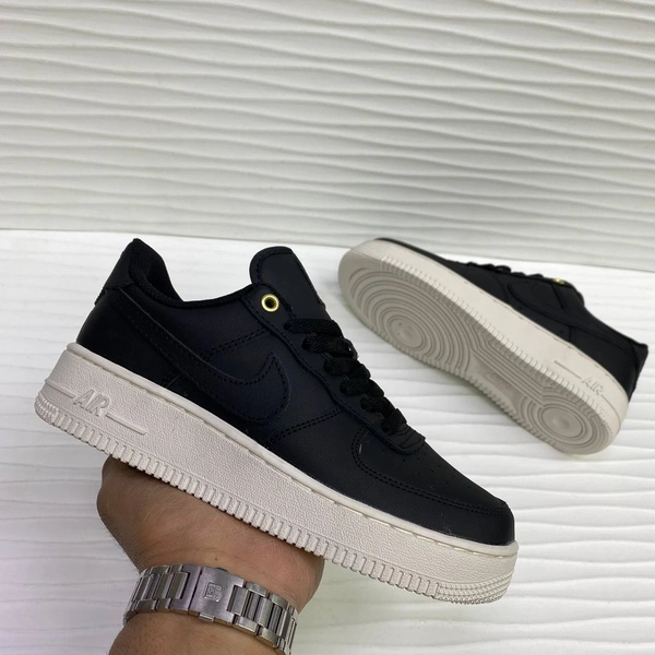 Кроссовки Nike Air Force 1 Black/White фото-4