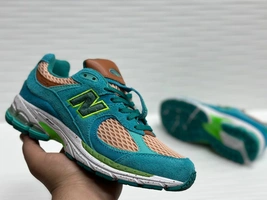 Кроссовки New Balance 2002R x Salehe Bembury Water be The Gude фото-3