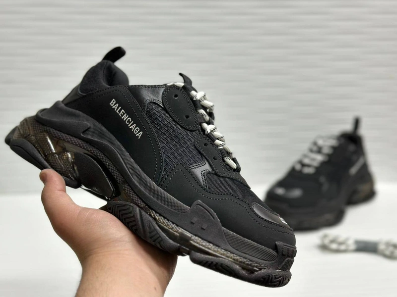 Кроссовки Balenciaga Triple S Черный фото-3