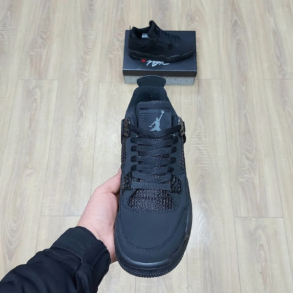 Кроссовки Nike Air Jordan 4 Retro фото-3