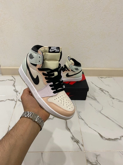 Кроссовки Nike Air Jordan 1 Retro Beige фото-1