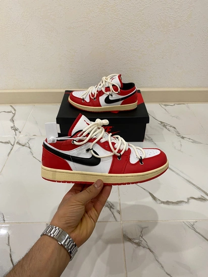 Кроссовки Nike air jordan 1 low Red фото-1