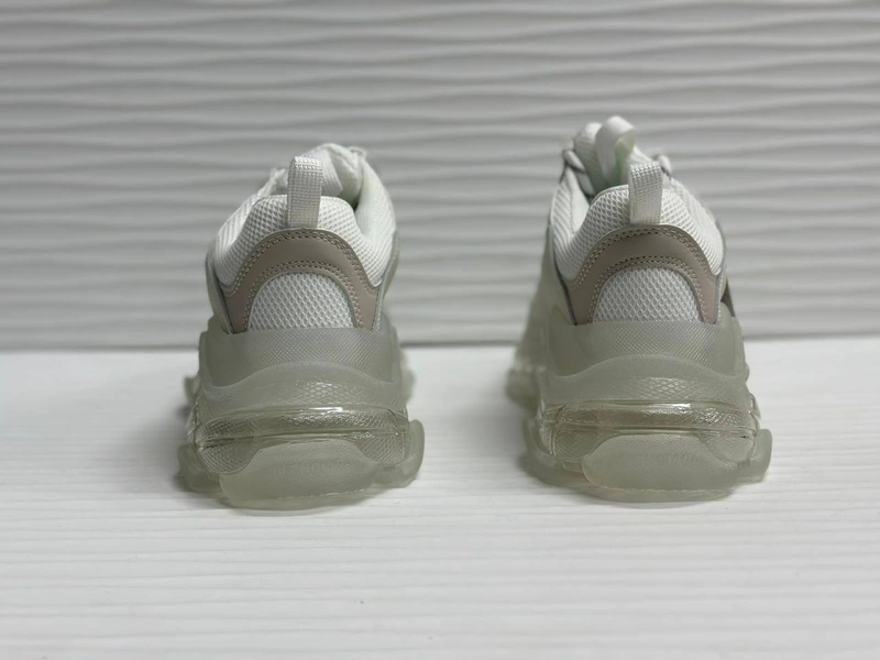 Кроссовки Balenciaga Triple S Белый фото-5