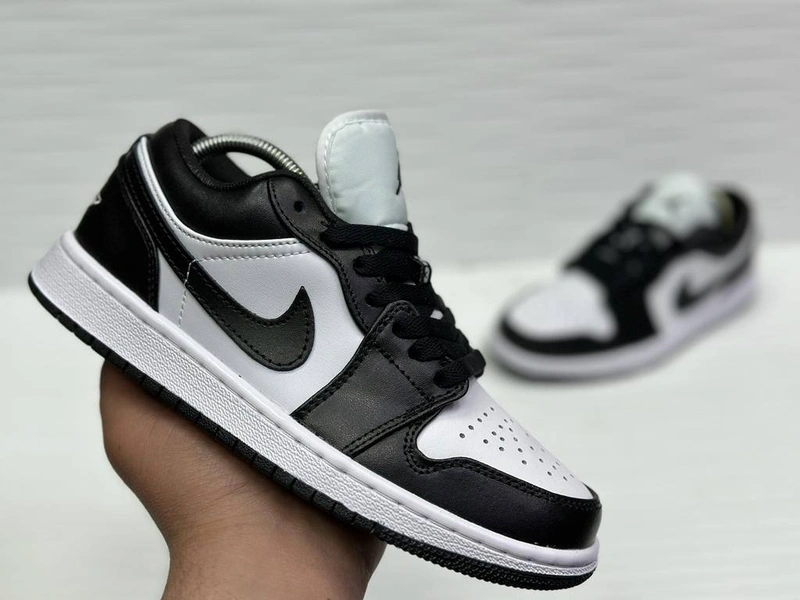 Кроссовки Nike SB Dunk Low Black/White фото-3