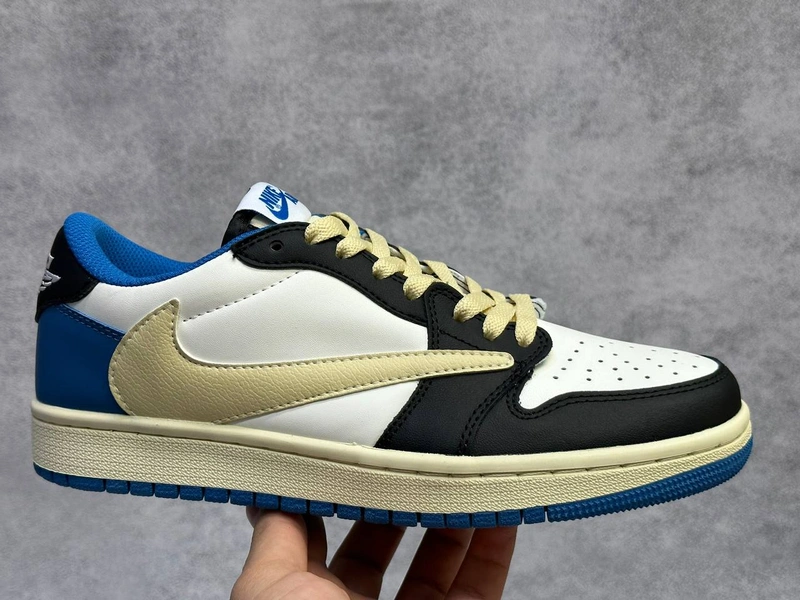 Кроссовки Кроссовки Nike Air Jordan 1 Low x Travis Scott Blue/White/black фото-2