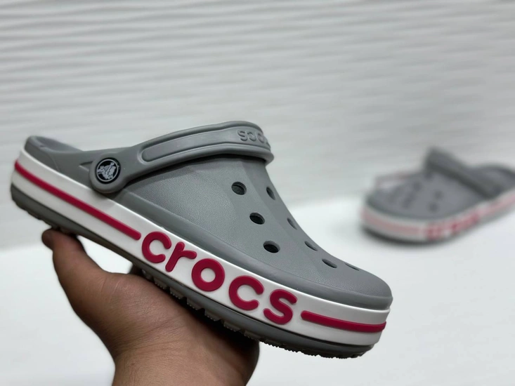 Crocs Bayaband Clog Серые с бордовым фото-1