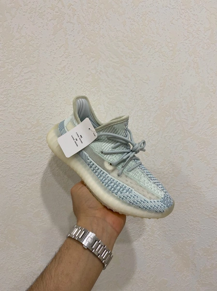 Adidas Yeezy 350 Boost v2 бледно-синий фото-2