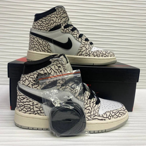 Кроссовки Nike Air Jordan 1 Retro High OG White Cement