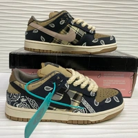 Кроссовки Nike SB Dunk Low x Travis Scott фото-1