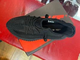 Adidas Yeezy Boost 350 V2 Black 36-45 фото-3