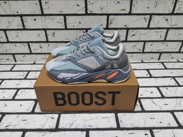 Кроссовки Adidas Yeezy Boost 700 Разноцветные фото-2