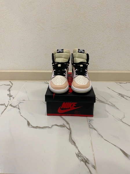 Кроссовки Nike Air Jordan 1 Retro Beige фото-2