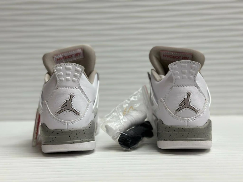 Кроссовки Nike Air Jordan 4 Retro White/Grey фото-4