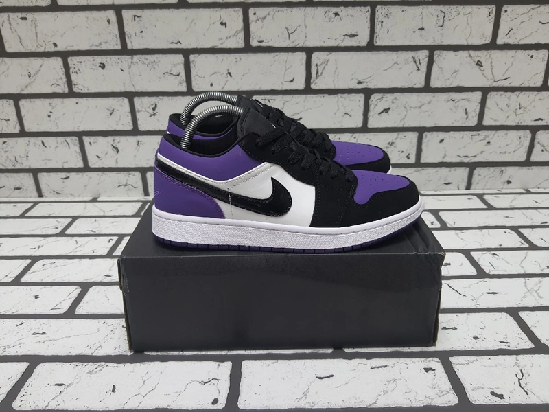 Кроссовки Nike Air Jordan 1 Low Purple фото-2