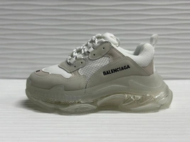 Кроссовки Balenciaga Triple S Белый фото-6