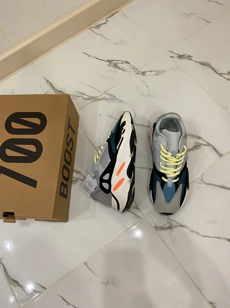 Кроссовки Adidas Yeezy Boost 700 Grey фото-5